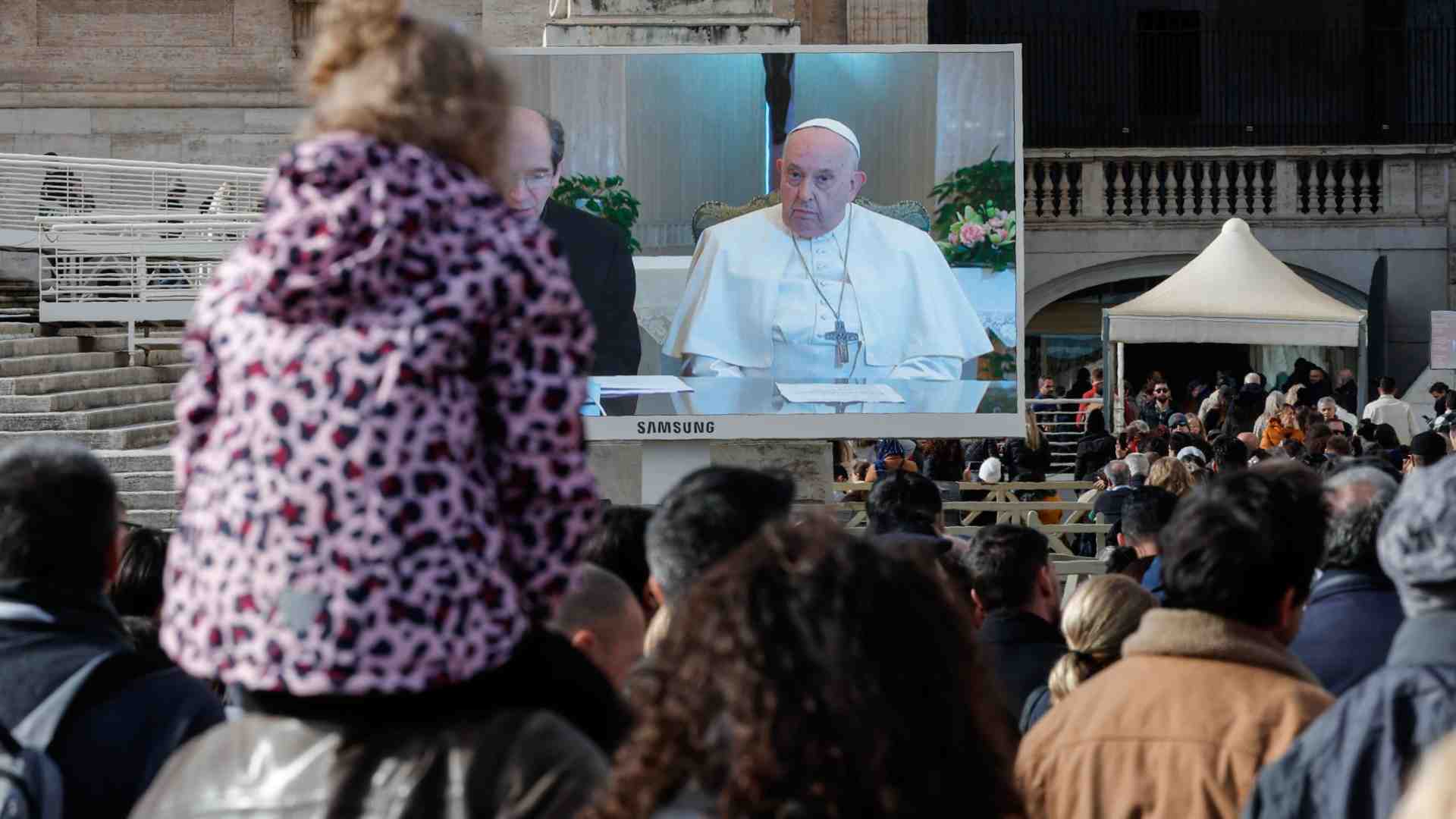 Immagine di Angelus da Santa Marta, ma il Papa sta meglio