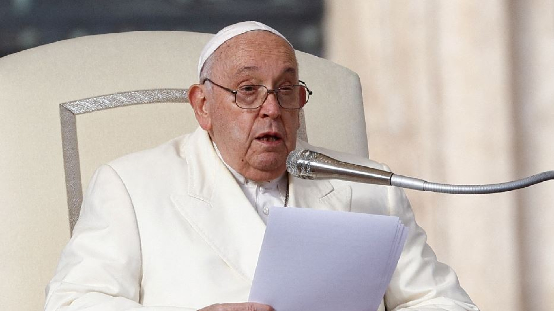 Immagine di Papa Francesco rinuncia al viaggio a Dubai