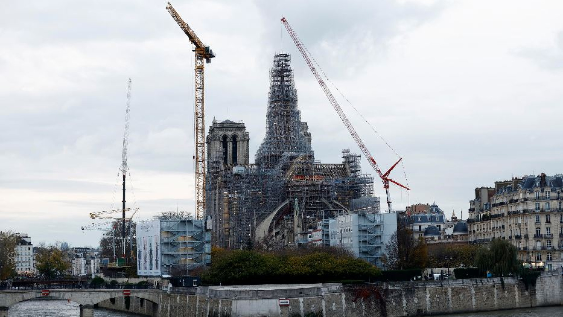 Immagine di A Parigi rispunta la guglia della Cattedrale di Notre-Dame