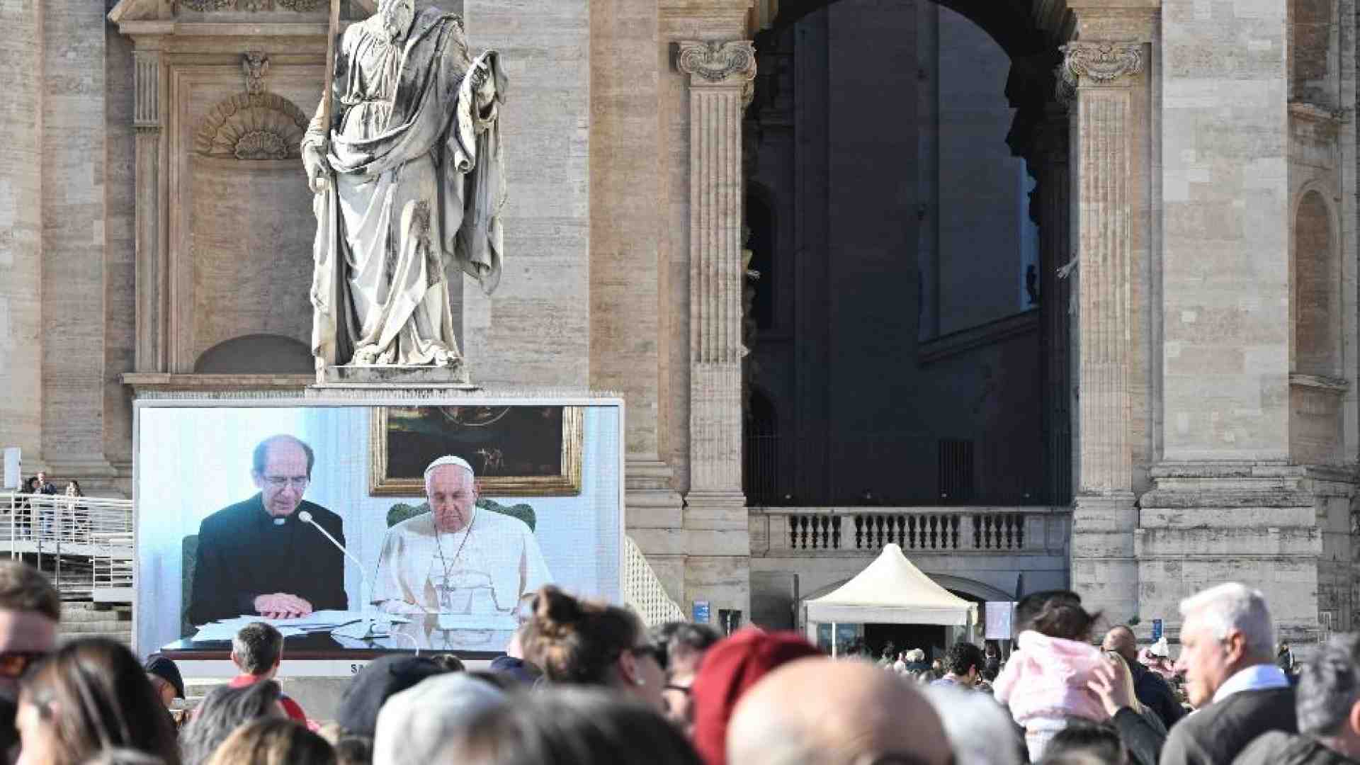 Immagine di Il Papa: «Addolora la rottura della tregua in Israele»