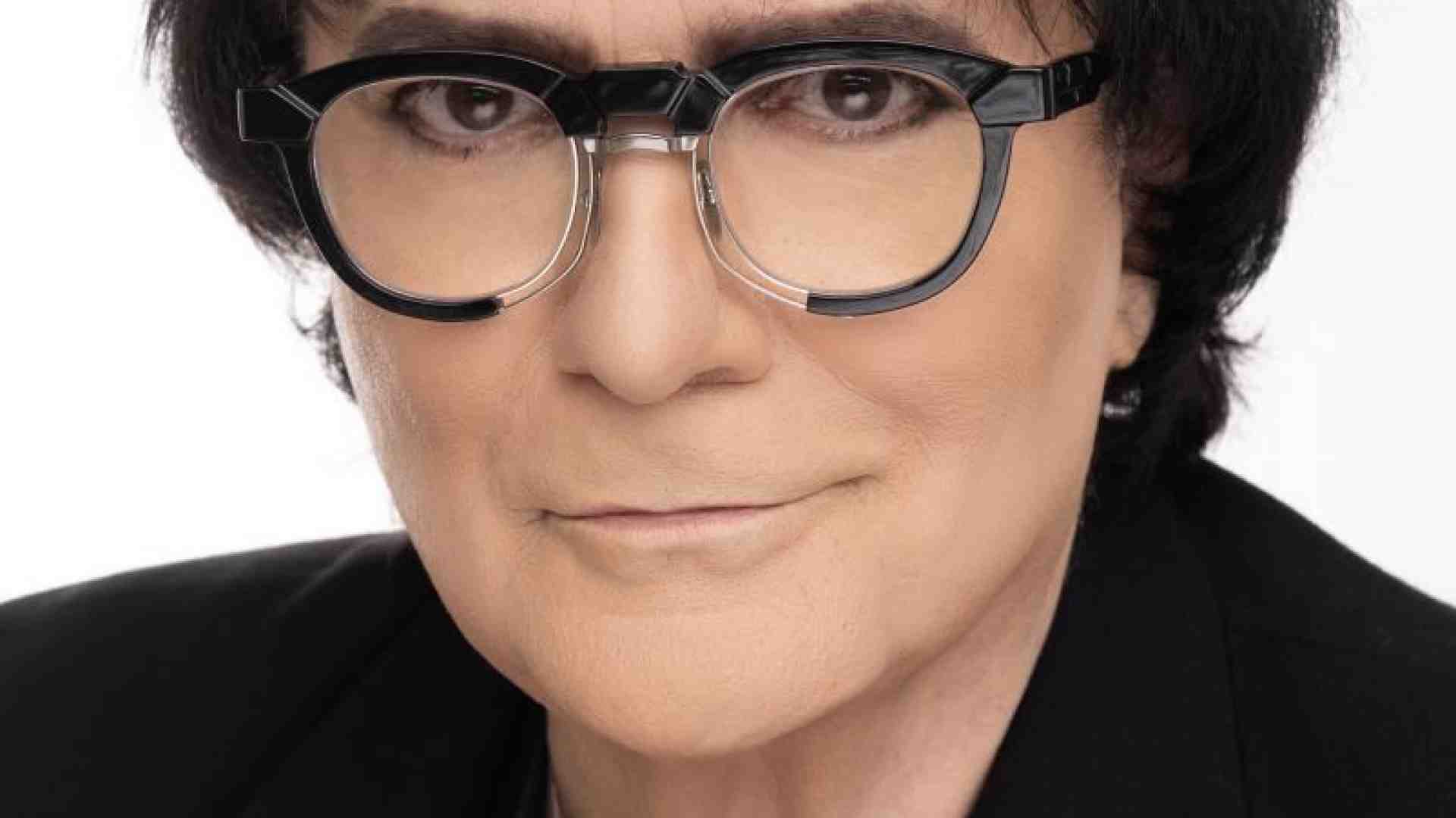Immagine di Renato Zero: «Un Natale di impegno e contro la violenza»