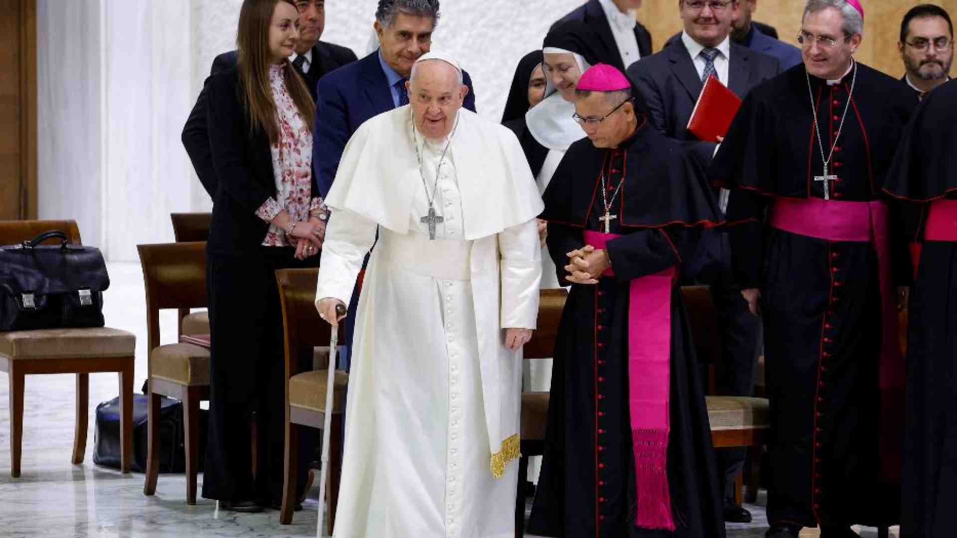 Immagine di Francesco: No a cristiani "ideologi". Appello per il cessate il fuoco