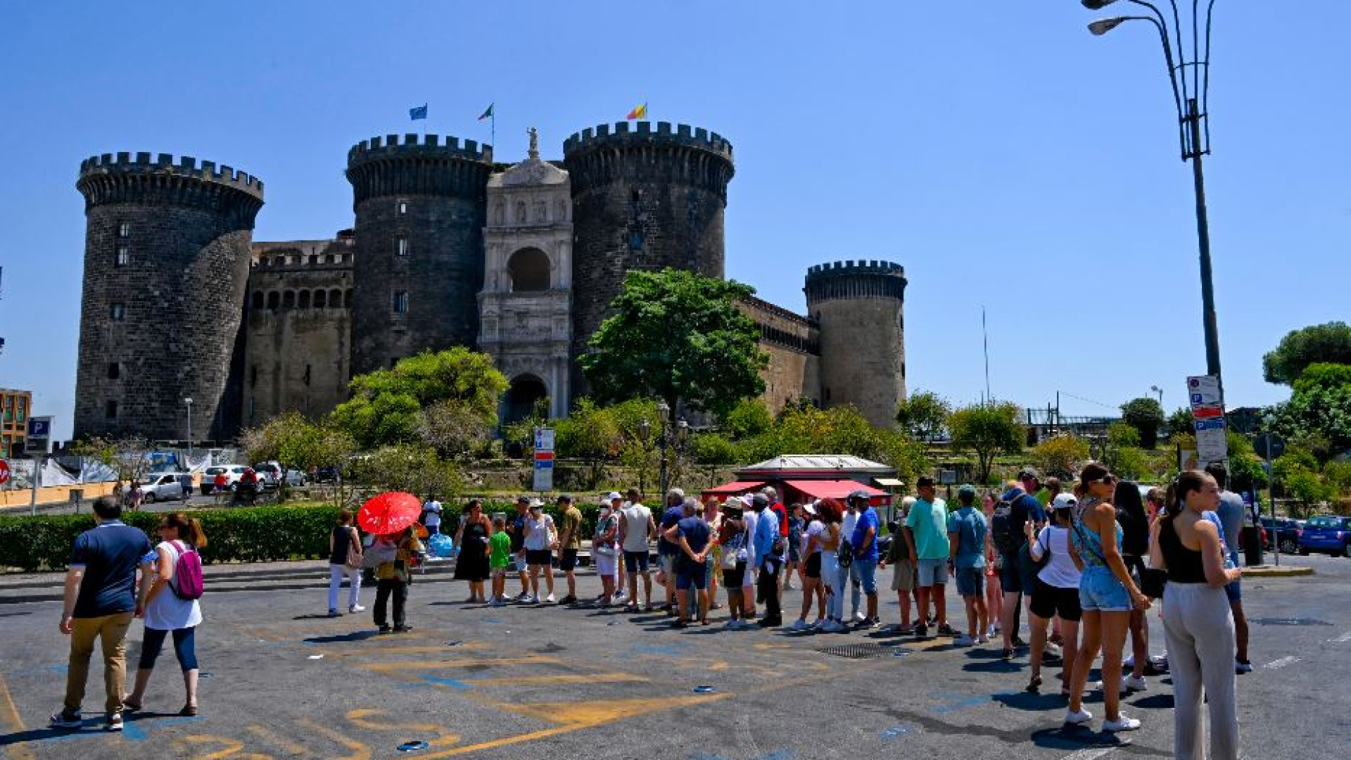 Immagine di Napoli “milionaria” col turismo. Ma al Sud il Rinascimento è lontano