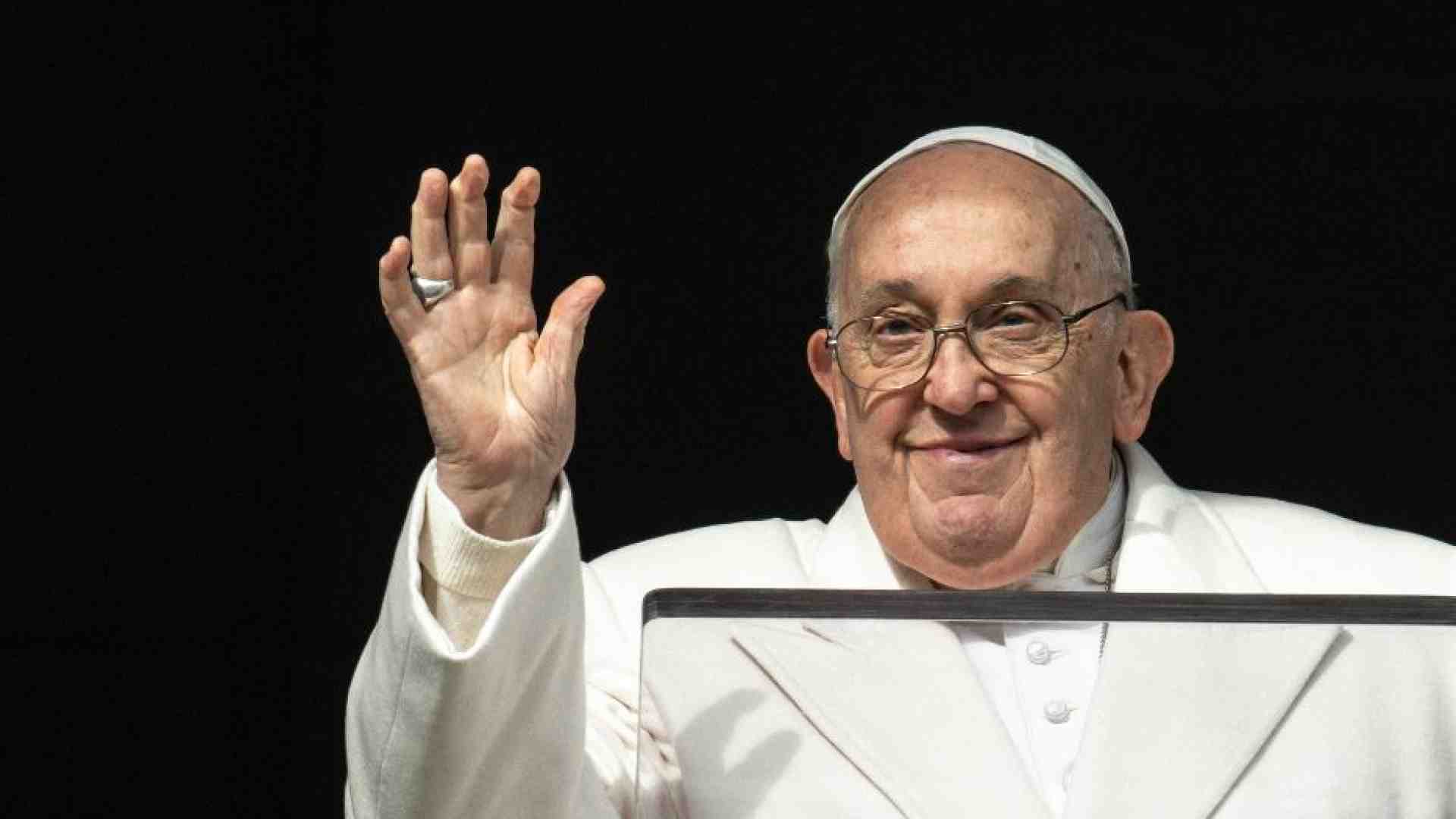Immagine di Il Papa: «L'intelligenza artificiale sia etica e per la pace»