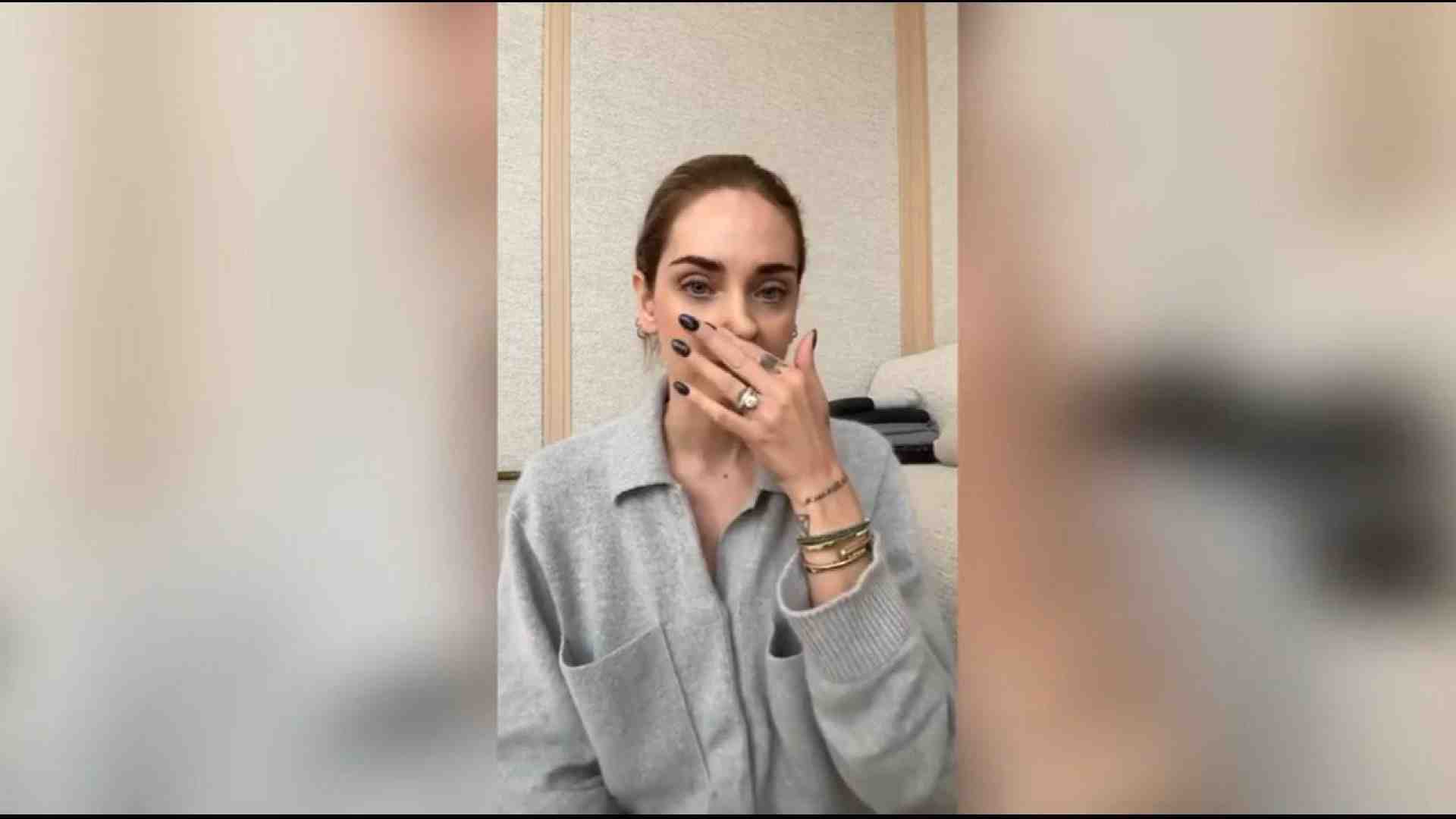 Immagine di Ferragni si scusa e dona 1 milione. Ma parla solo di un errore di comunicazione