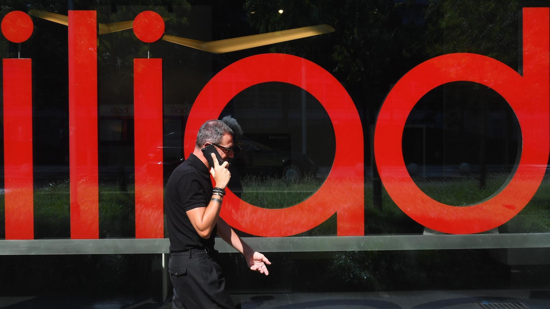 Immagine di Iliad propone la fusione a Vodafone: parte il risiko delle tlc?