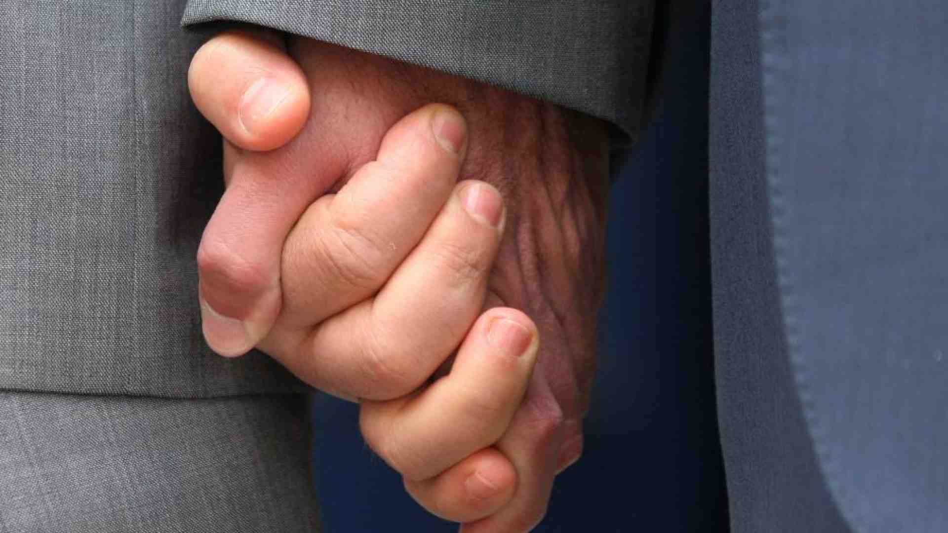 Immagine di Coppie “di fatto” e dello stesso sesso, sì alla benedizione