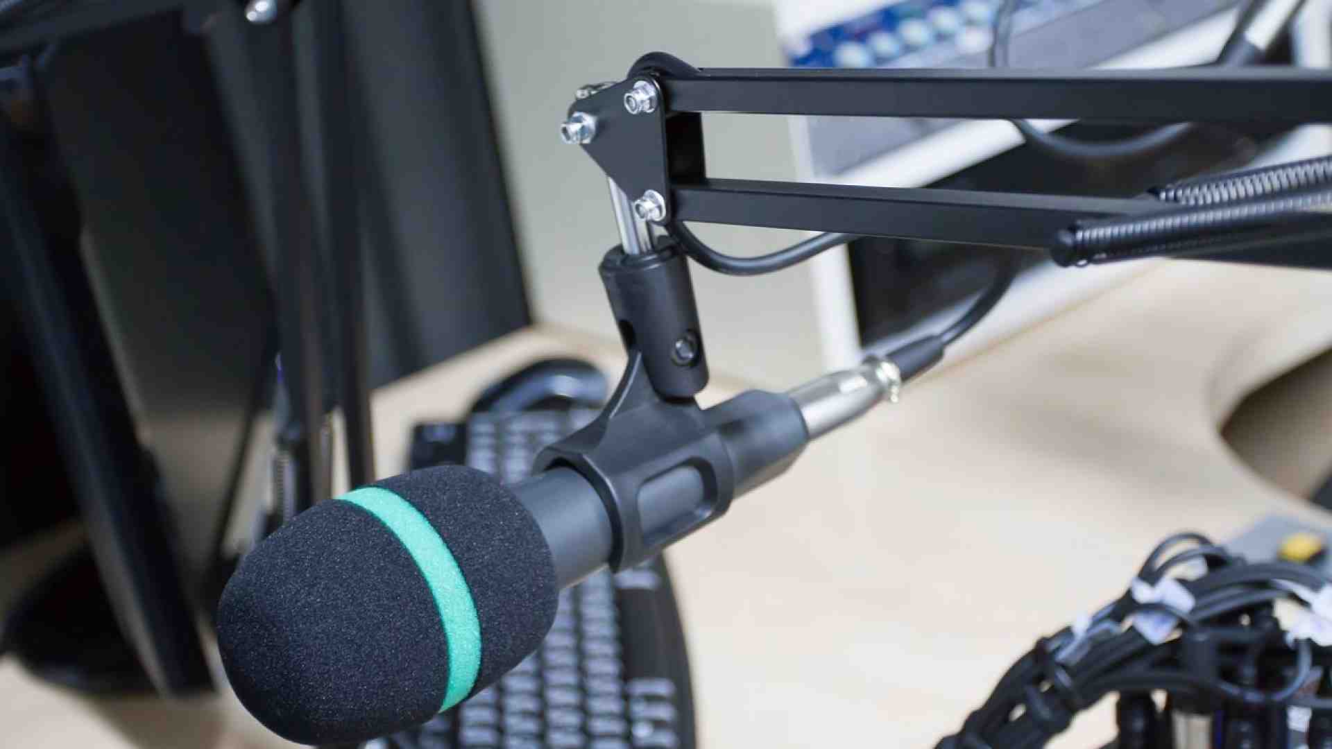 Immagine di Radio «Active»: frequenze in fondo al mondo che fanno comunità
