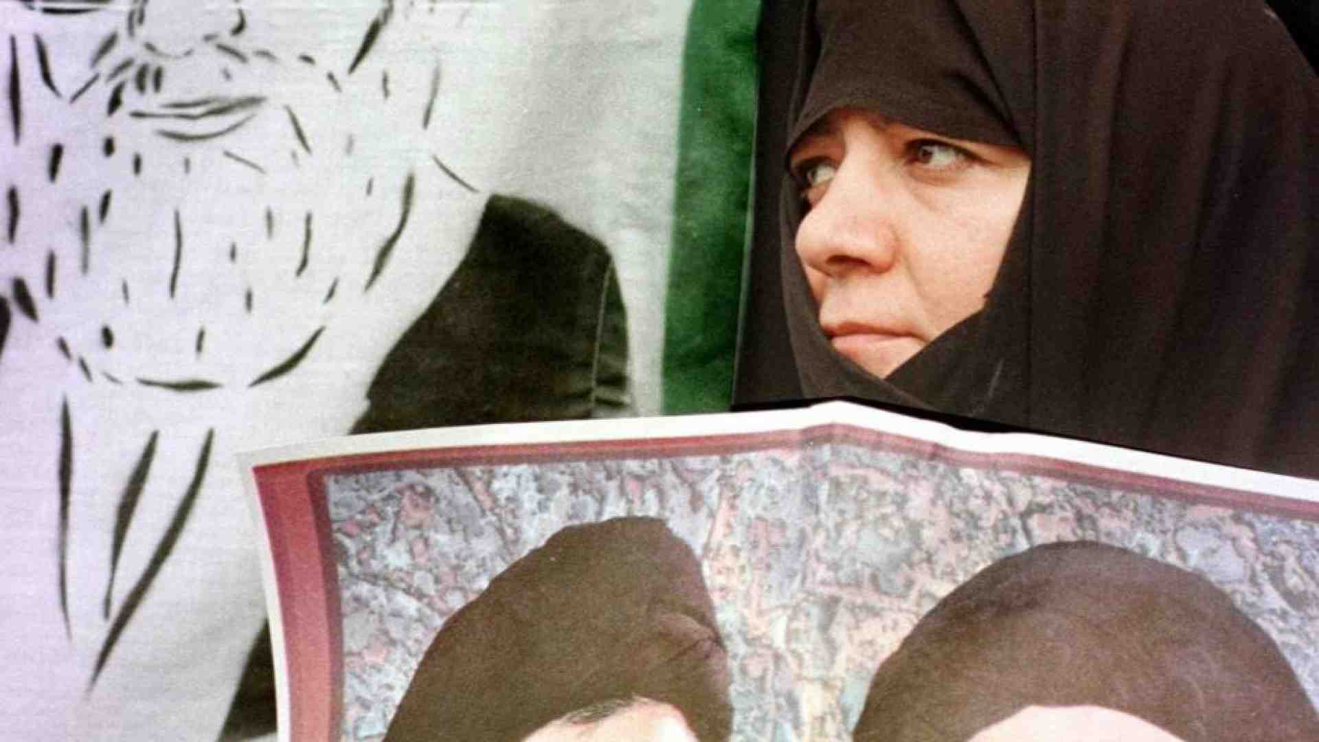 Immagine di Nessuna pietà per l'ex sposa bambina: impiccata Samira