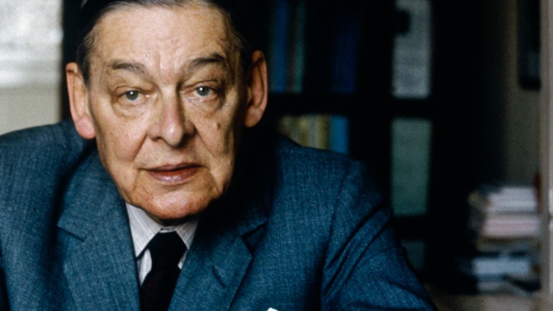 Immagine di T.S. Eliot e l'Intelligenza Artificiale: come il frammento diventa poesia