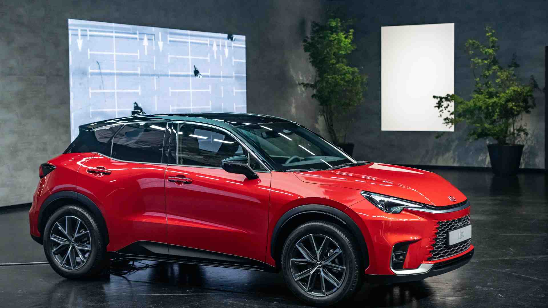 Immagine di Piccola è meglio: ecco LBX, la svolta di Lexus