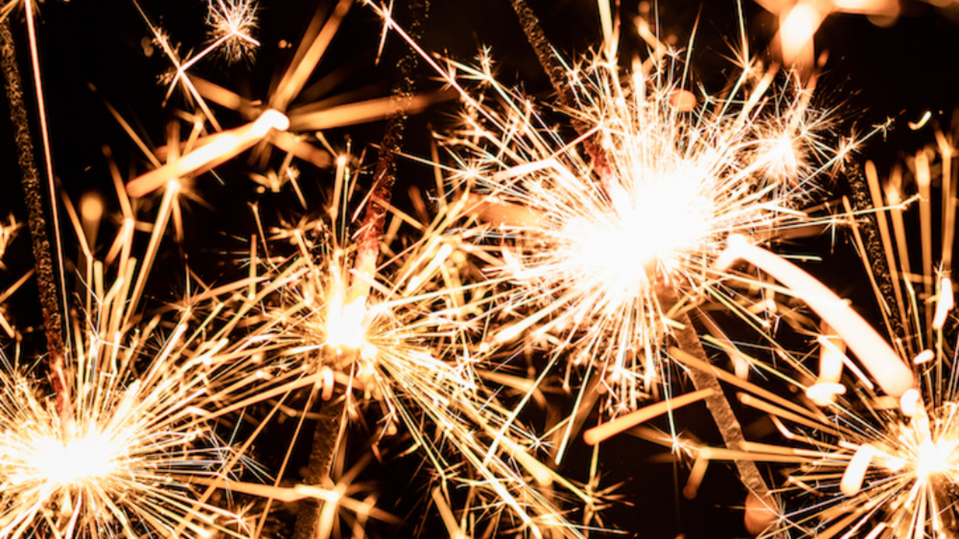 Immagine di Capodanno 2024, divieto di far esplodere artifici pirotecnici