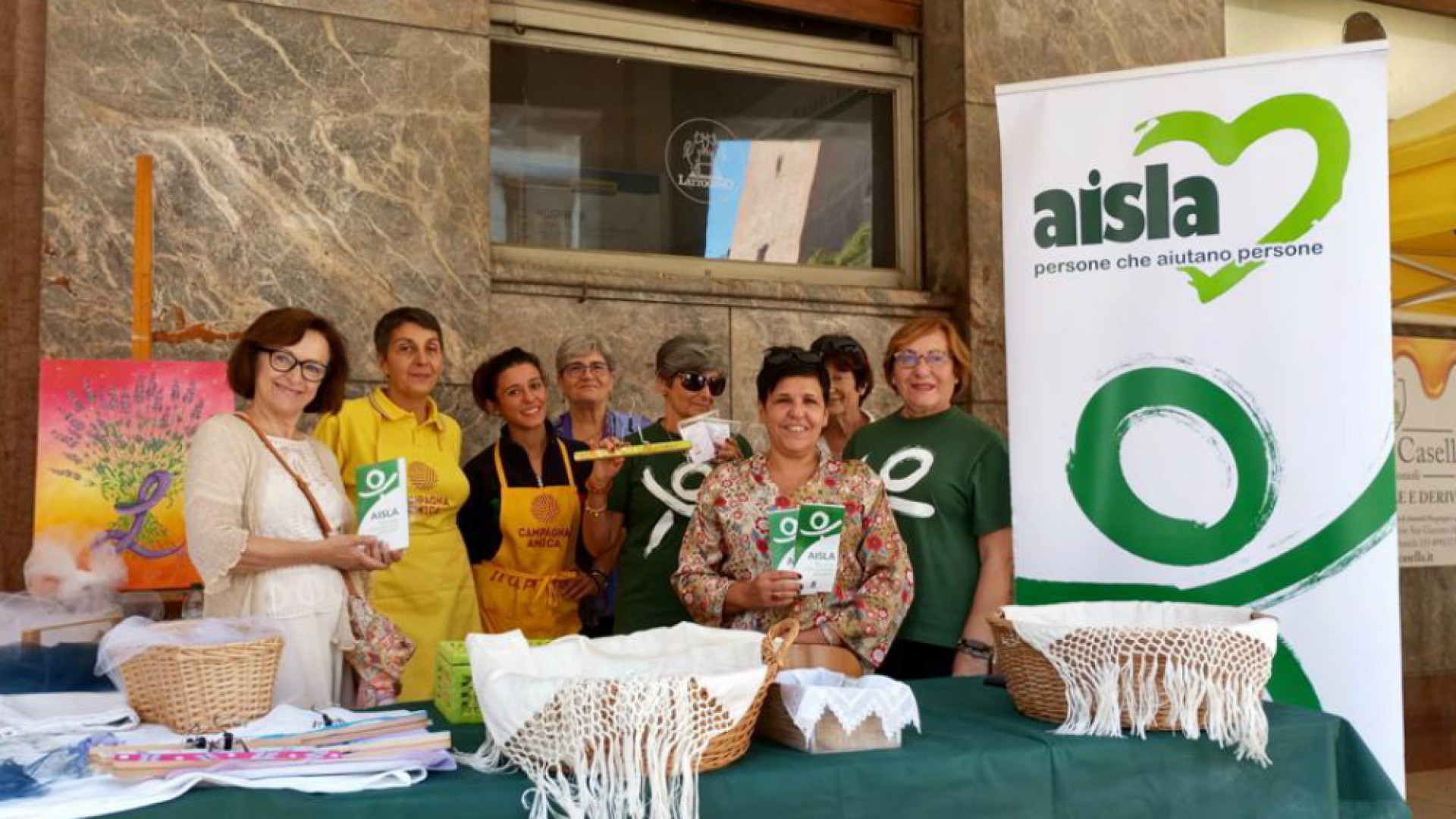 Immagine di Aisla con i giovani per “I sensi della vita”