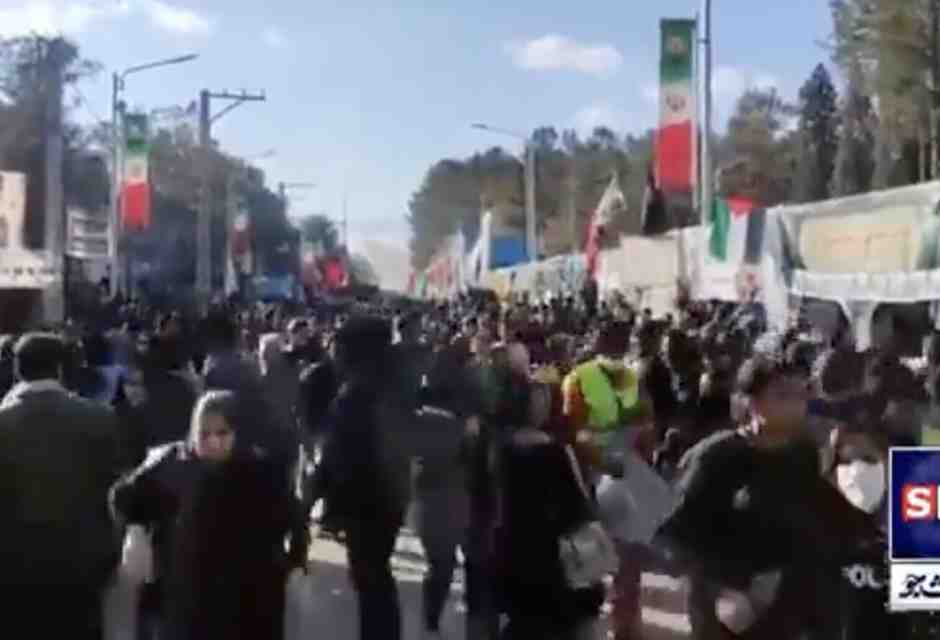 Ci sono state due esplosioni in Iran durante le commemorazioni di Soleimani