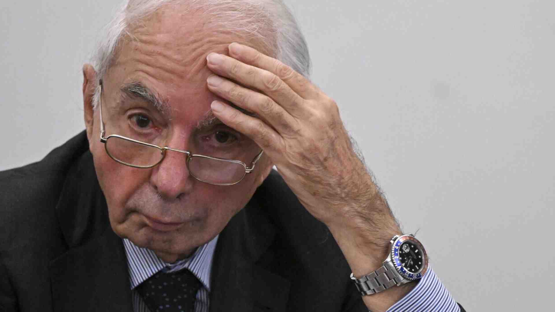 Immagine di L'annuncio di Amato: "Lascio la commissione algoritmi"