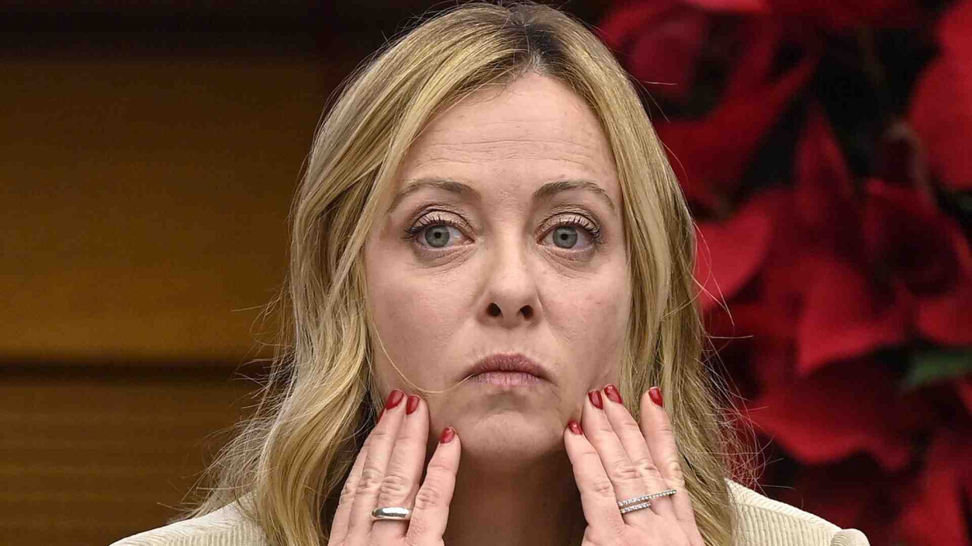 Immagine di Meloni e i Pozzoli d'Italia: il tallone della classe dirigente di Fratelli d'Italia resta