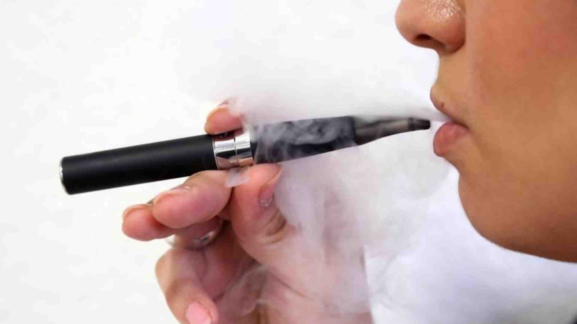 Immagine di Tempo scaduto per le vecchie sigarette. Ma un futuro senza fumo è possibile?