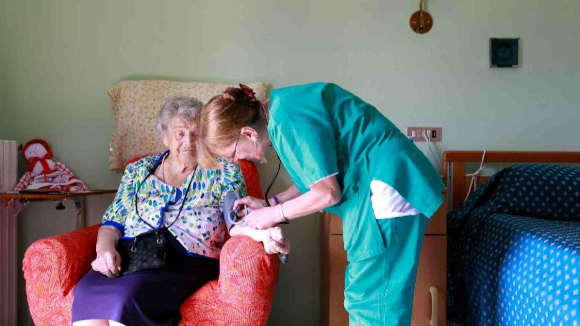Immagine di Anziani non autosufficienti: sperimentazione al via da marzo