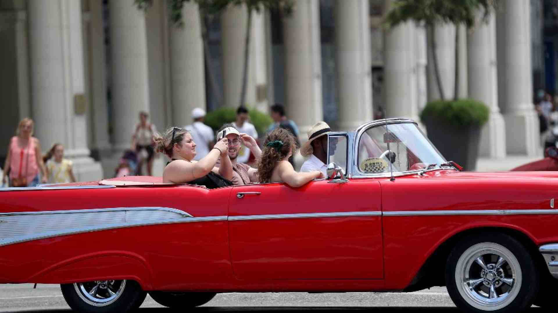 Immagine di Fine delle sovvenzioni di Stato: a Cuba la benzina aumenta del 500%