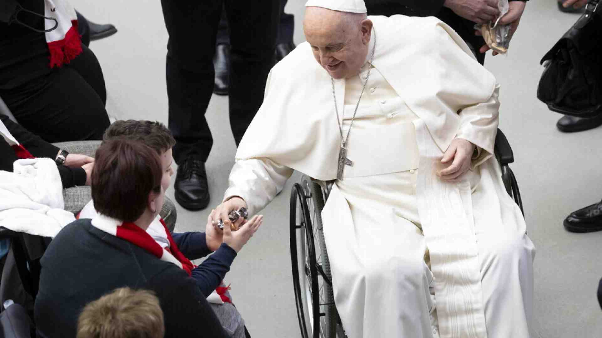 Immagine di Le guerre al centro del discorso di Papa Francesco al Corpo diplomatico