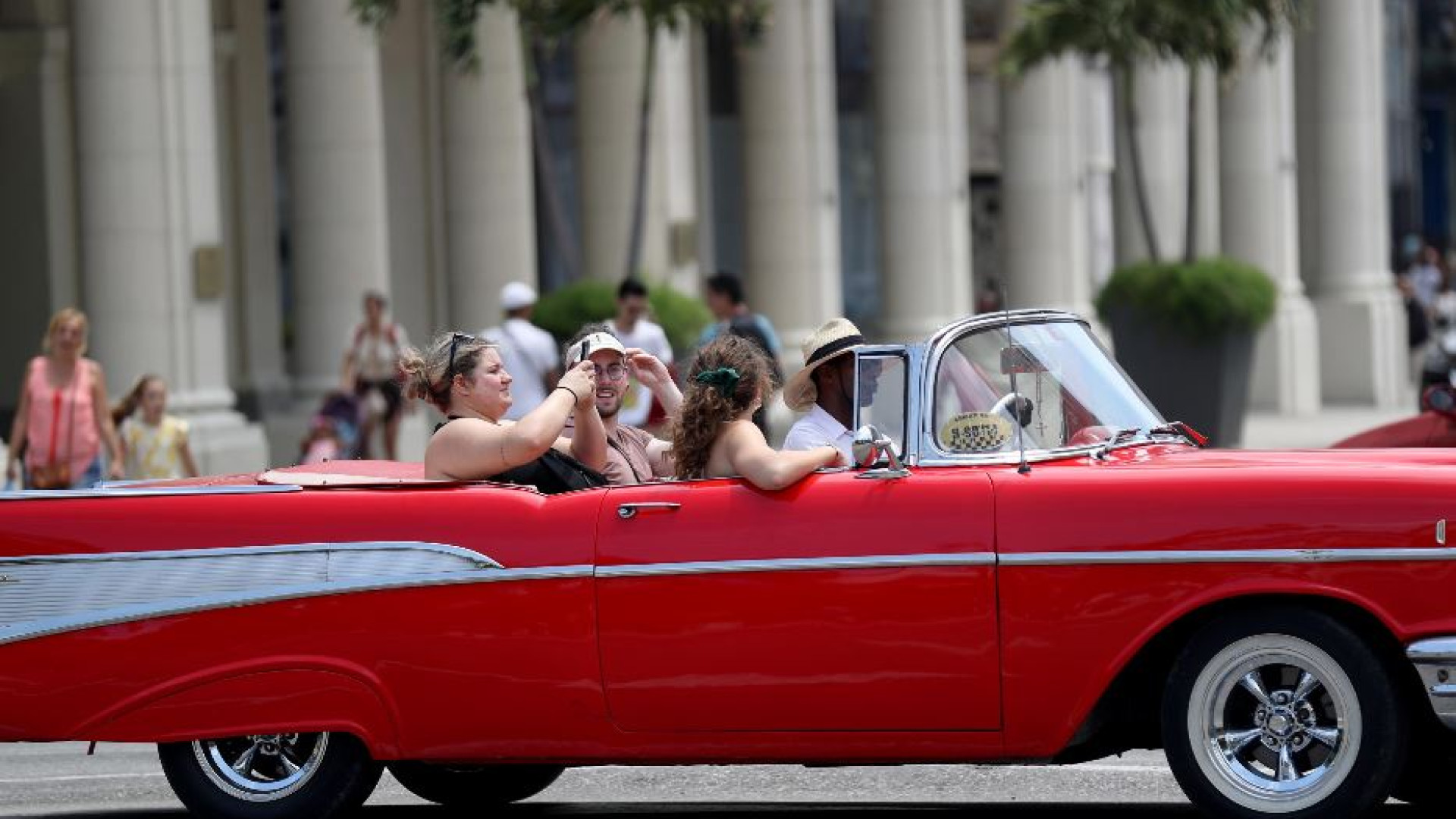 Immagine di Fine delle sovvenzioni di Stato: a Cuba la benzina aumenta del 500%