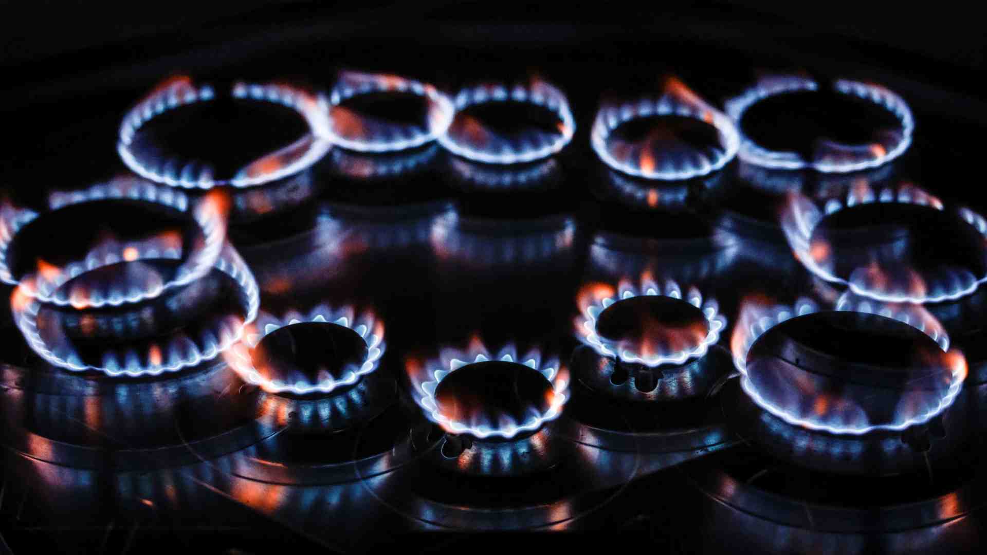 Immagine di Prezzi dell'energia in calo ad inizio anno, ma l'effetto in bolletta sarà lieve