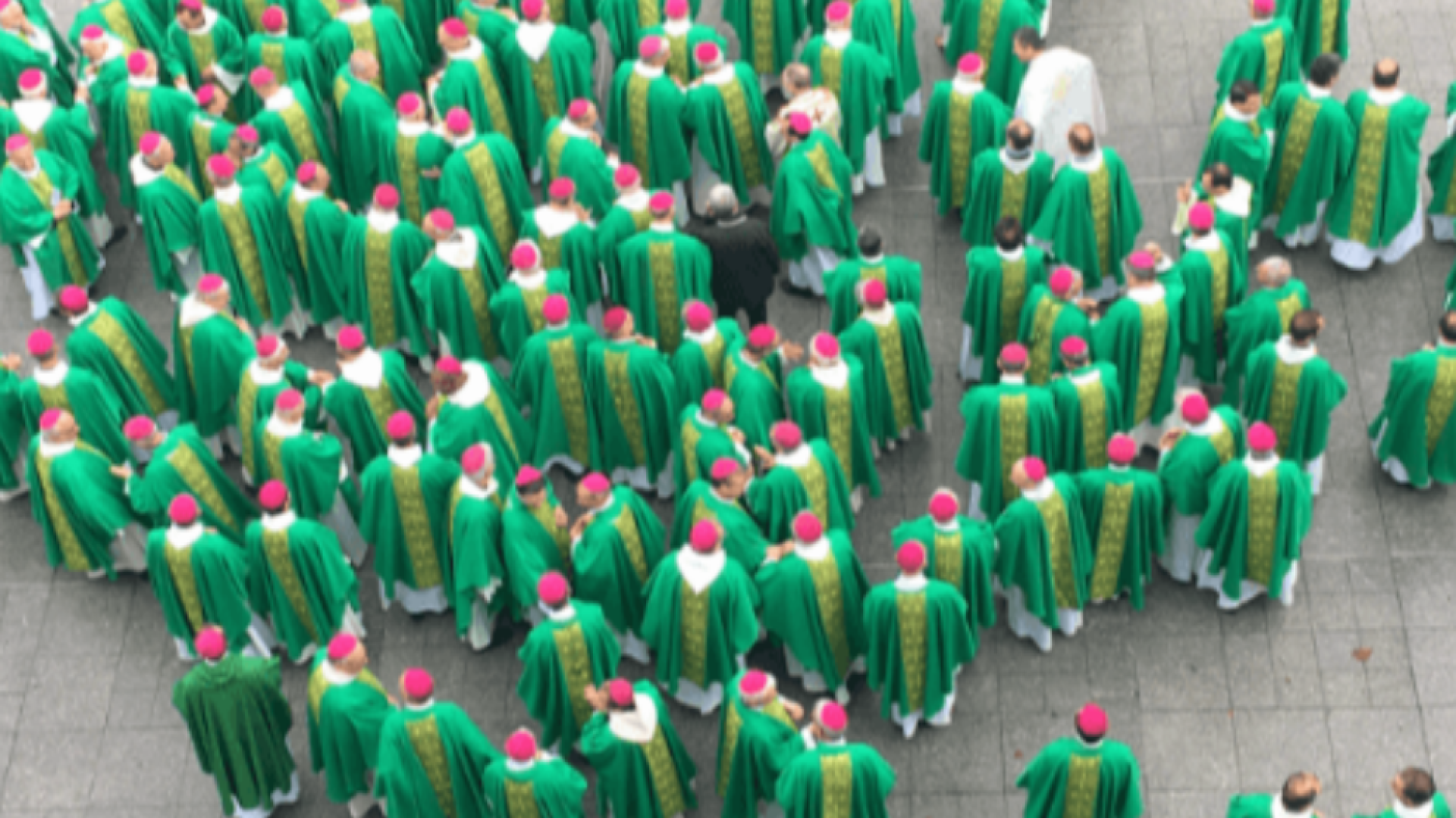 Immagine di I vescovi francesi: le benedizioni via per avvicinarsi a Dio