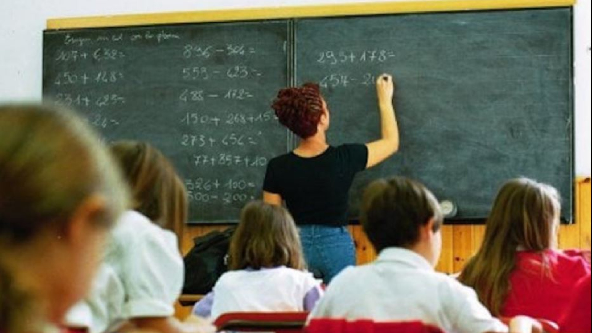 Immagine di Supplenze brevi, via libera ai pagamenti: 300 milioni per gli stipendi