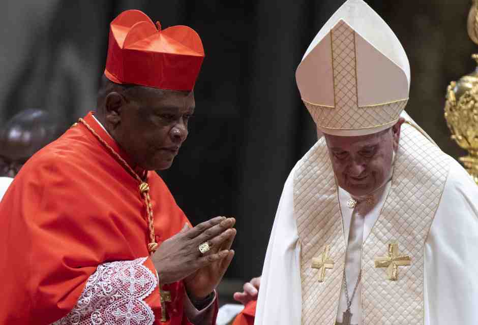 &nbsp;Il presidente delle Conferenze episcopali africane,&nbsp;Fridolin Ambongo, insieme a Papa Francesco