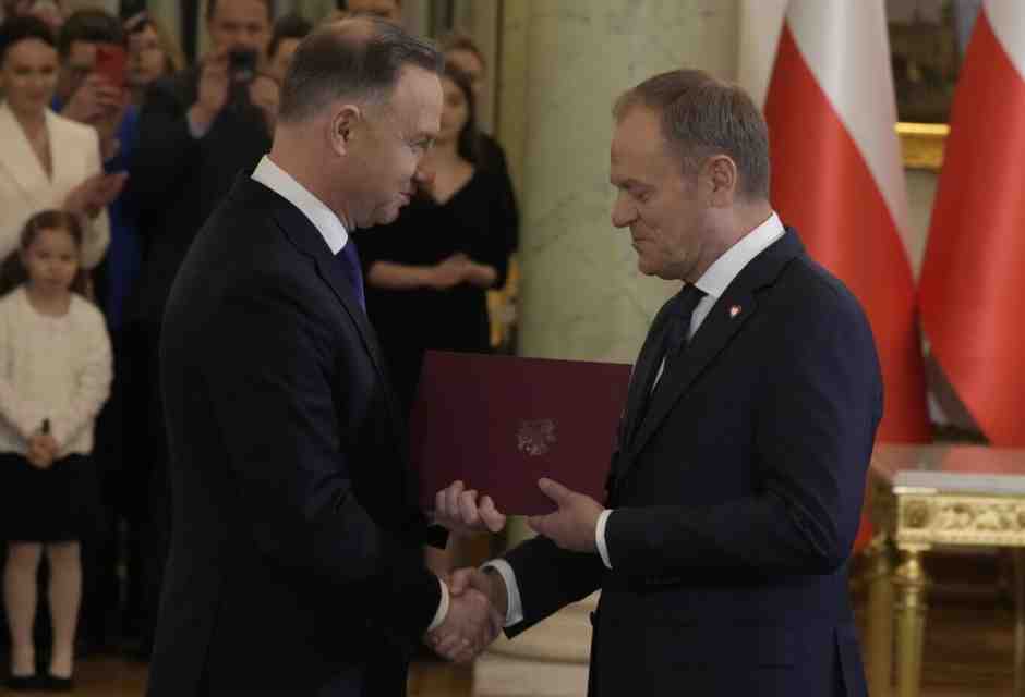 In Polonia il PiS trasforma in spettacolo l'arresto di due politici