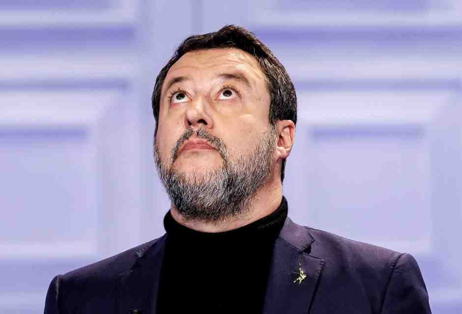 La resistenza di Salvini. Lotta ancora per la Sardegna con Meloni (e pure con il Corriere di Cairo)