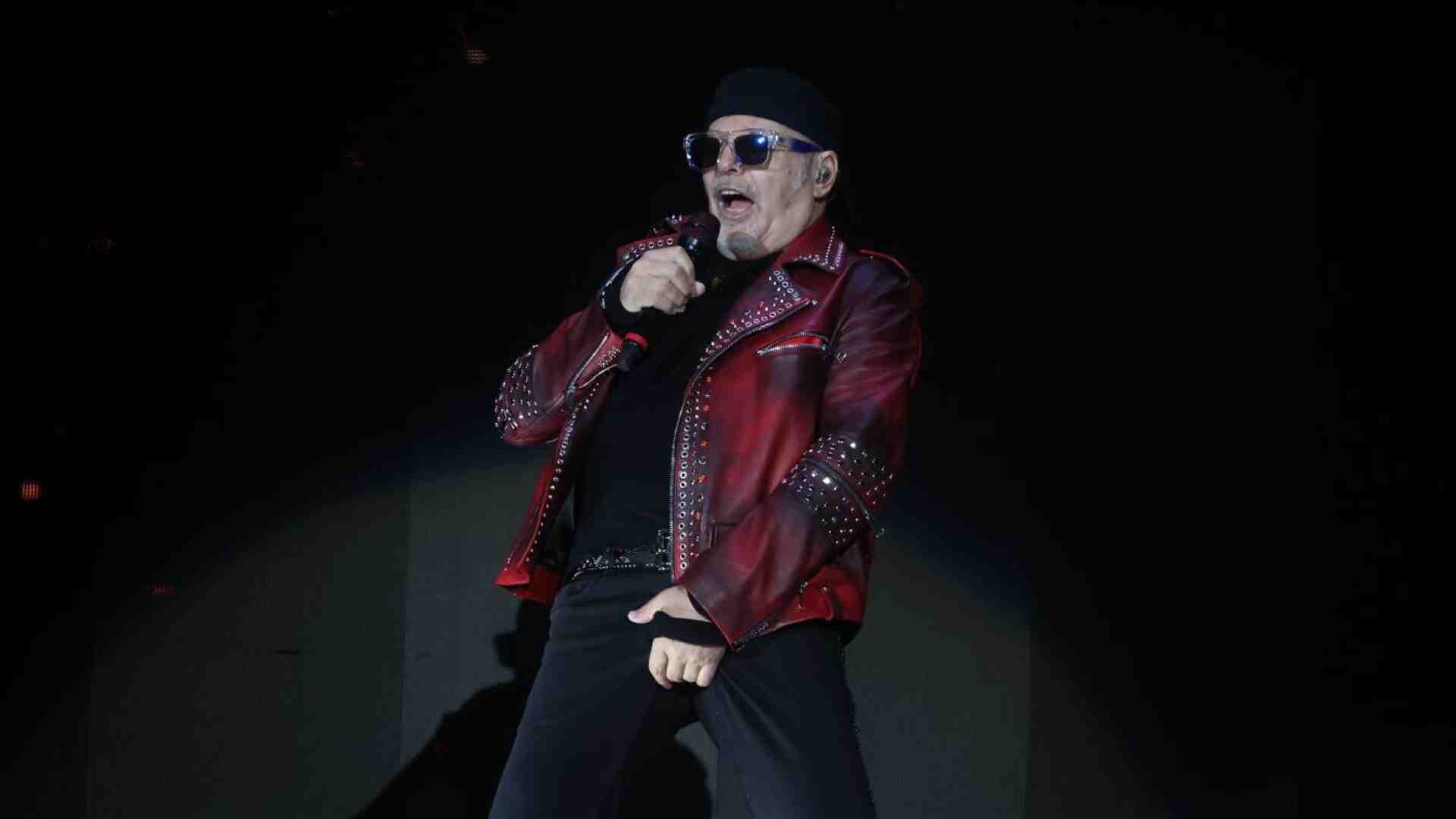 Immagine di Scoprire per caso davanti a uno schermo che c’è un po’ di Vasco Rossi in noi