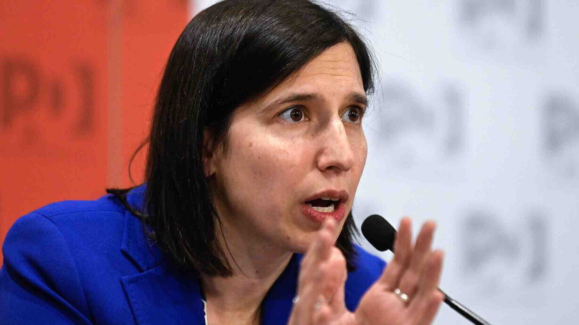 Immagine di Elly lancia il quid oltre l'ostacolo. Schlein si candida in Europa, ma teme di restare sola