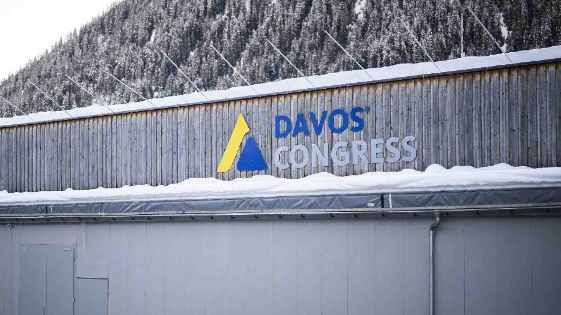 Immagine di Guerra, clima e frammentazione i rischi in agenda a Davos