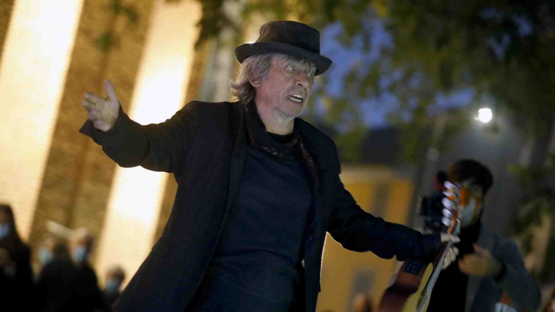 Immagine di Quando mi sono intrufolato a uno spettacolo di Paolo Rossi