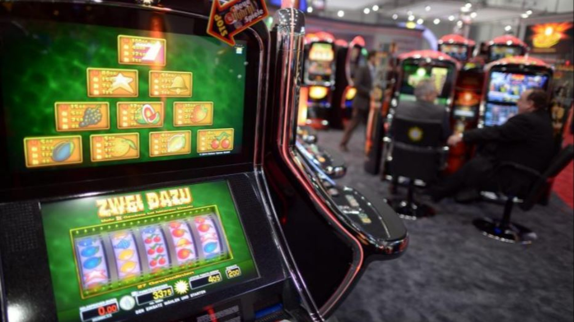Immagine di Azzardo, nel 2023 spesi 150 miliardi. Così le slot divorano il nostro tempo