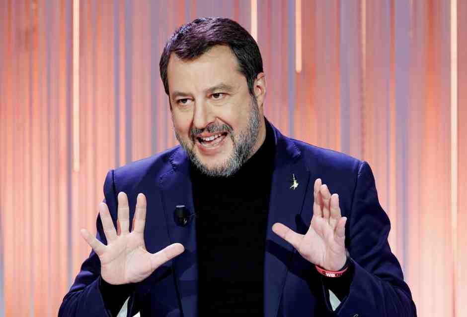 Salvini si “sacrifica” in Sardegna. La carta Bagnai per le Europee. Il caso Dc