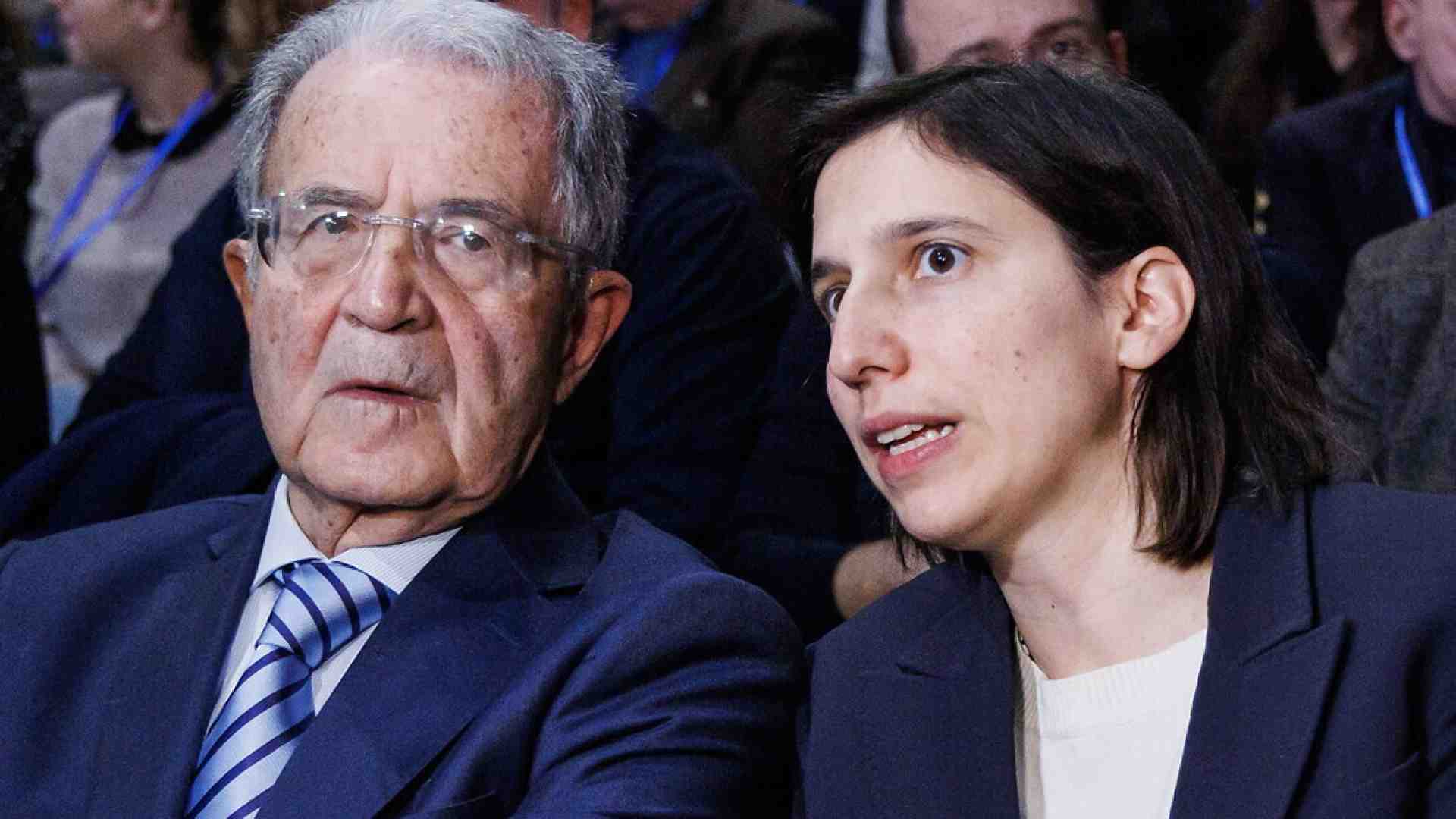 Immagine di Tentazione Bruxelles. L'ipotesi che Schlein vada "per davvero" in Europa divide il Pd