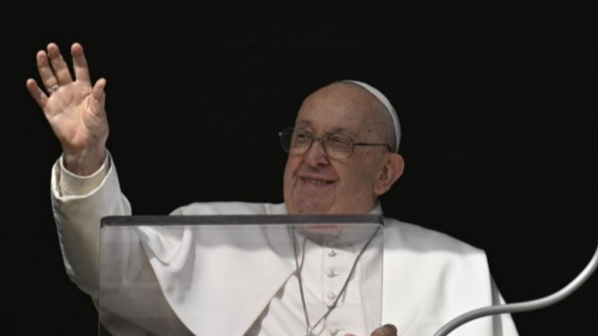 Immagine di Francesco: dobbiamo educare alla pace