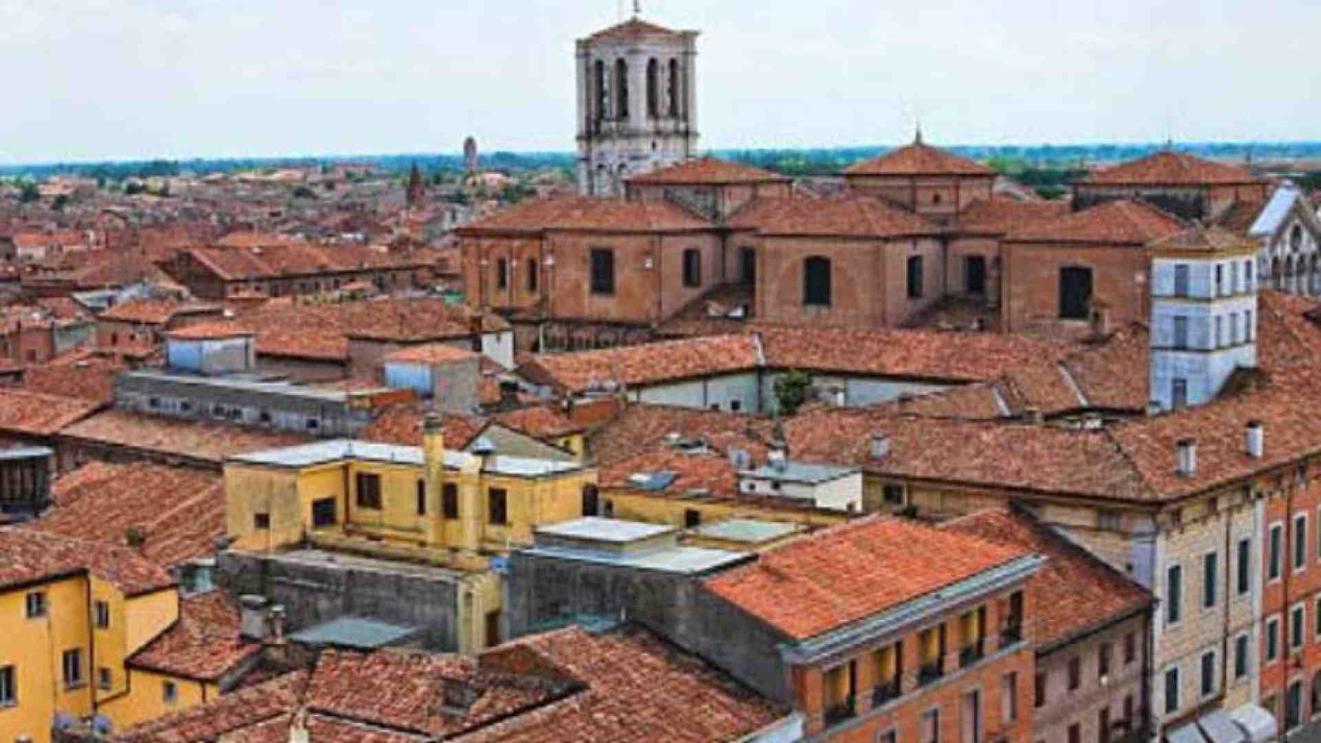 Immagine di Case ai migranti, sindaco contro arcivescovo. Ma il tribunale gli dà torto