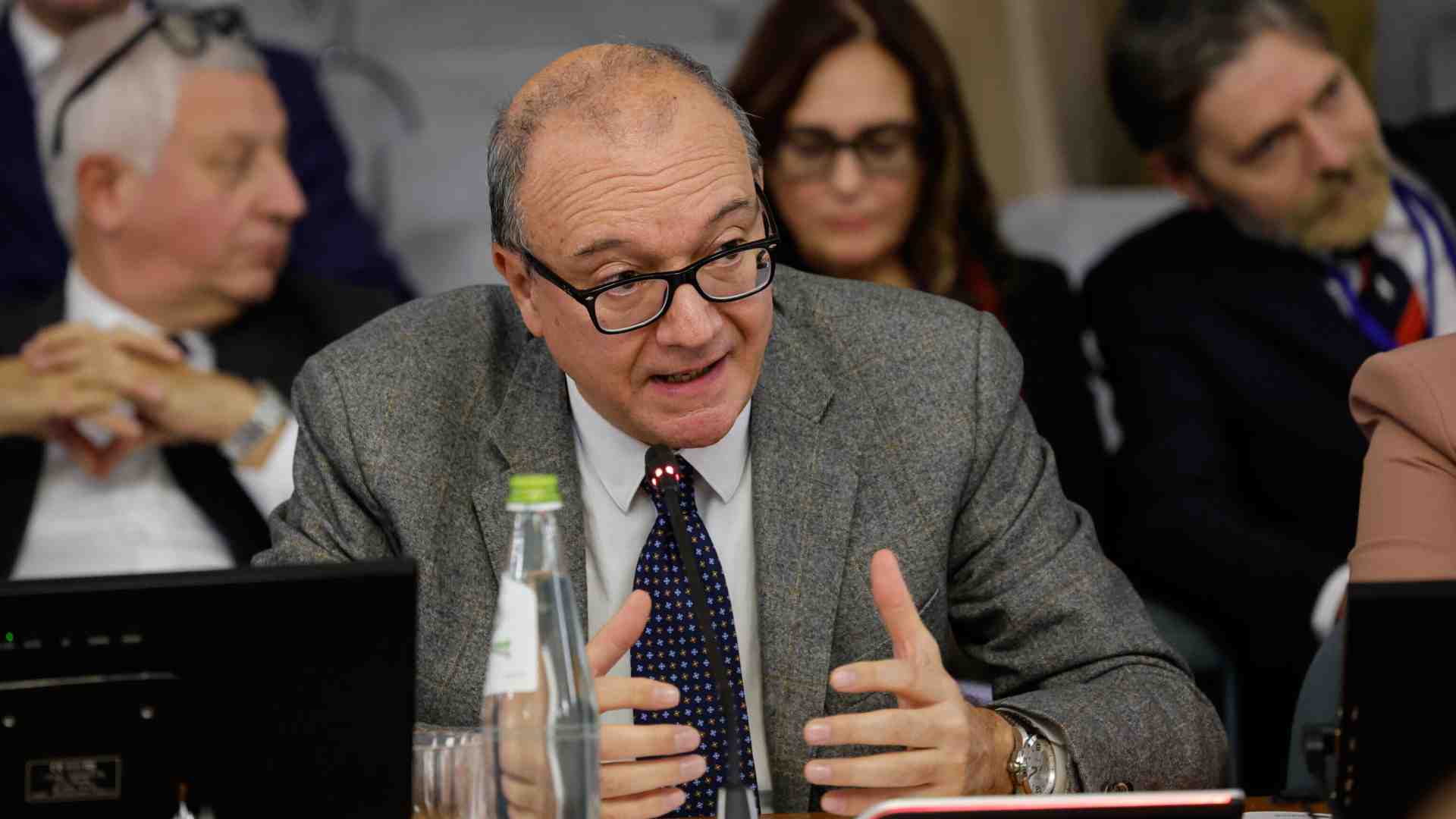 Immagine di La scuola secondo Valditara che sul Made in Italy tentenna