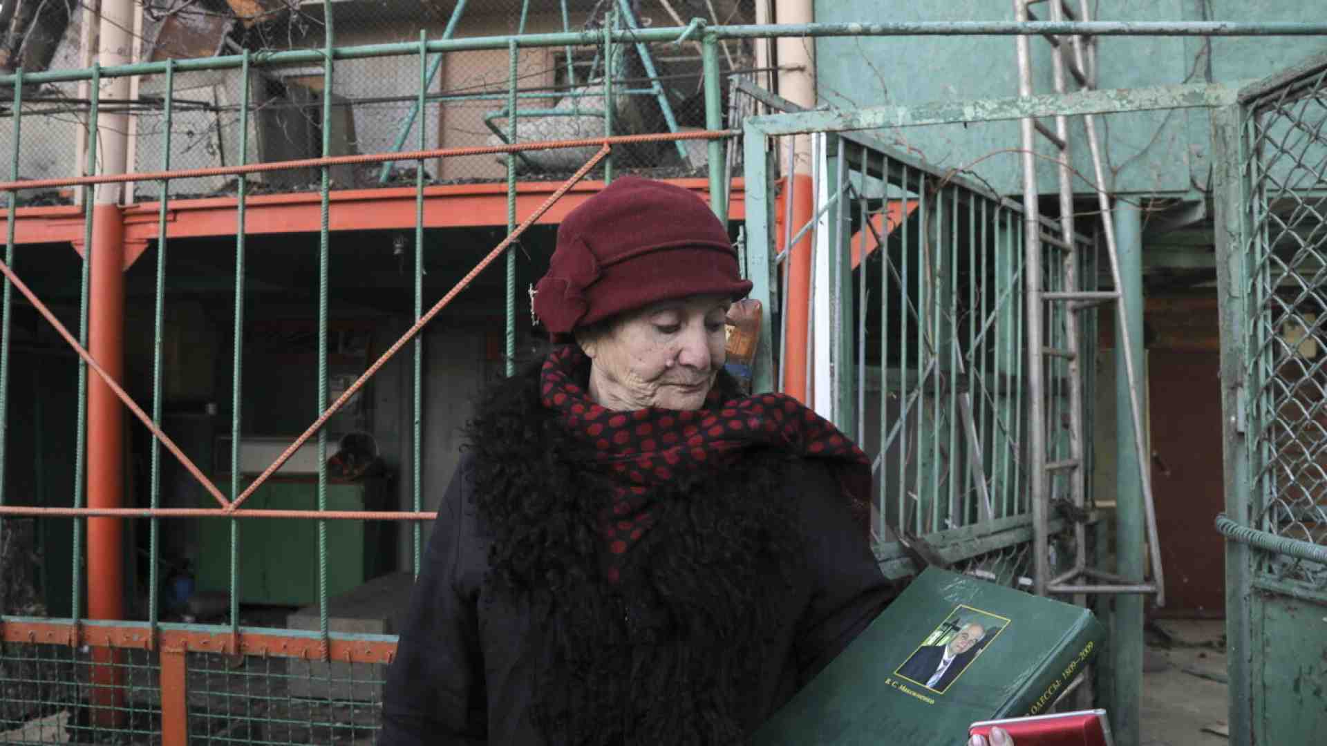 Immagine di Niente bombe su Odessa, città di sole donne in attesa degli uomini al fronte