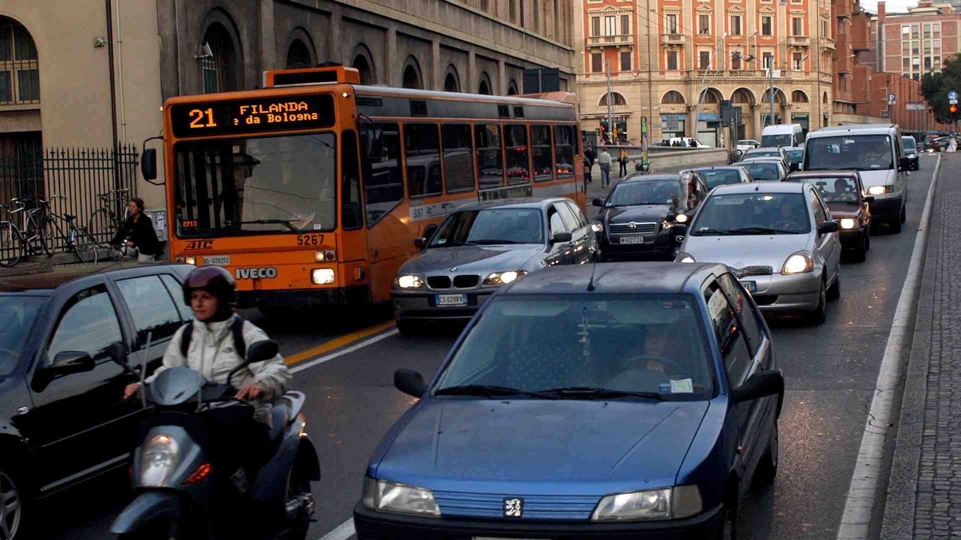 Immagine di Bologna, partito il progetto "30 all'ora"