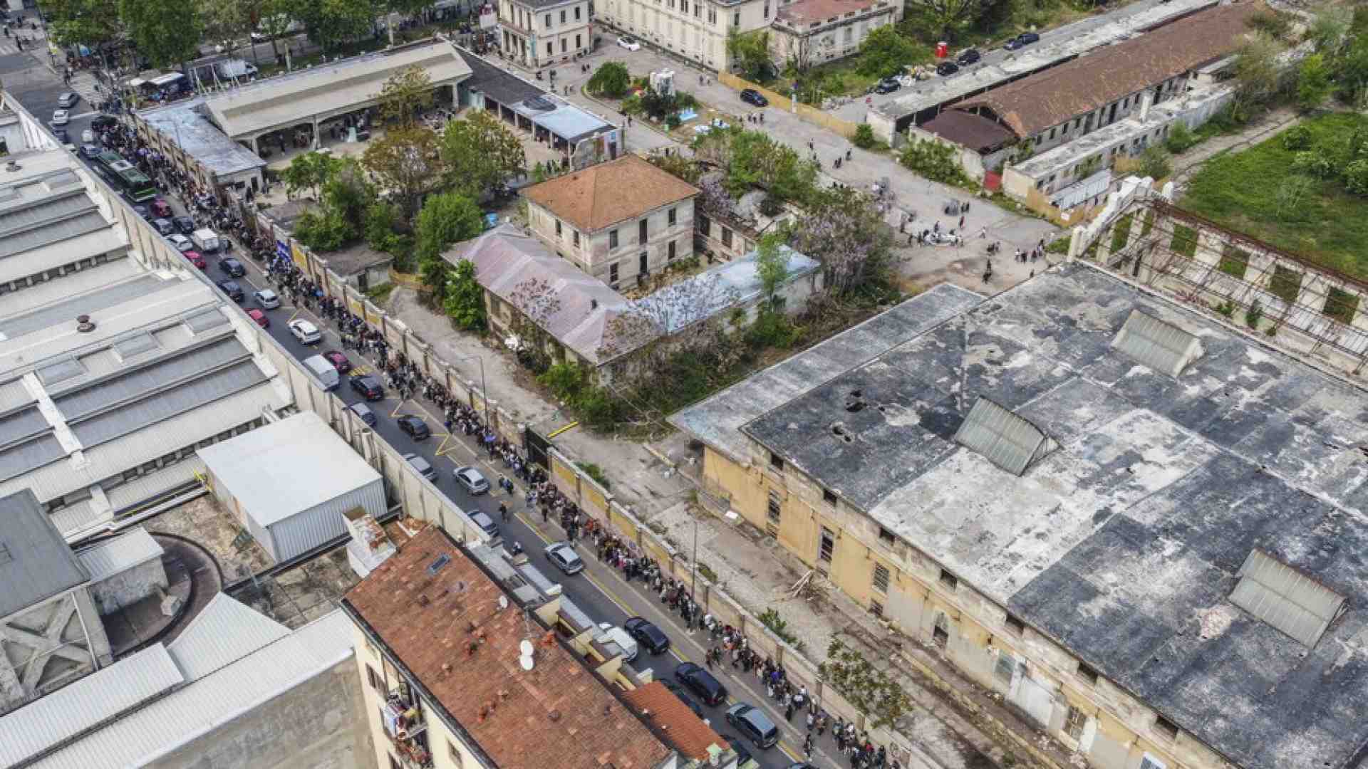 Immagine di Alcova, il vero genius loci creativo del Fuorisalone, molla la città e sceglie Varedo