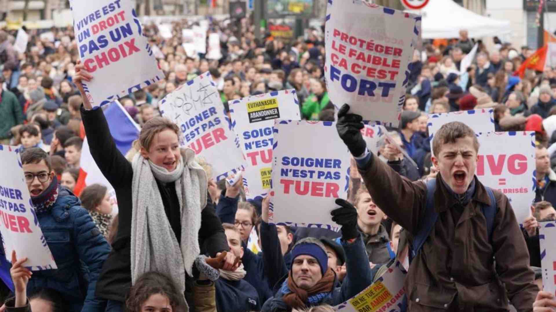 Immagine di Migliaia i partecipanti alla Marcia per la vita