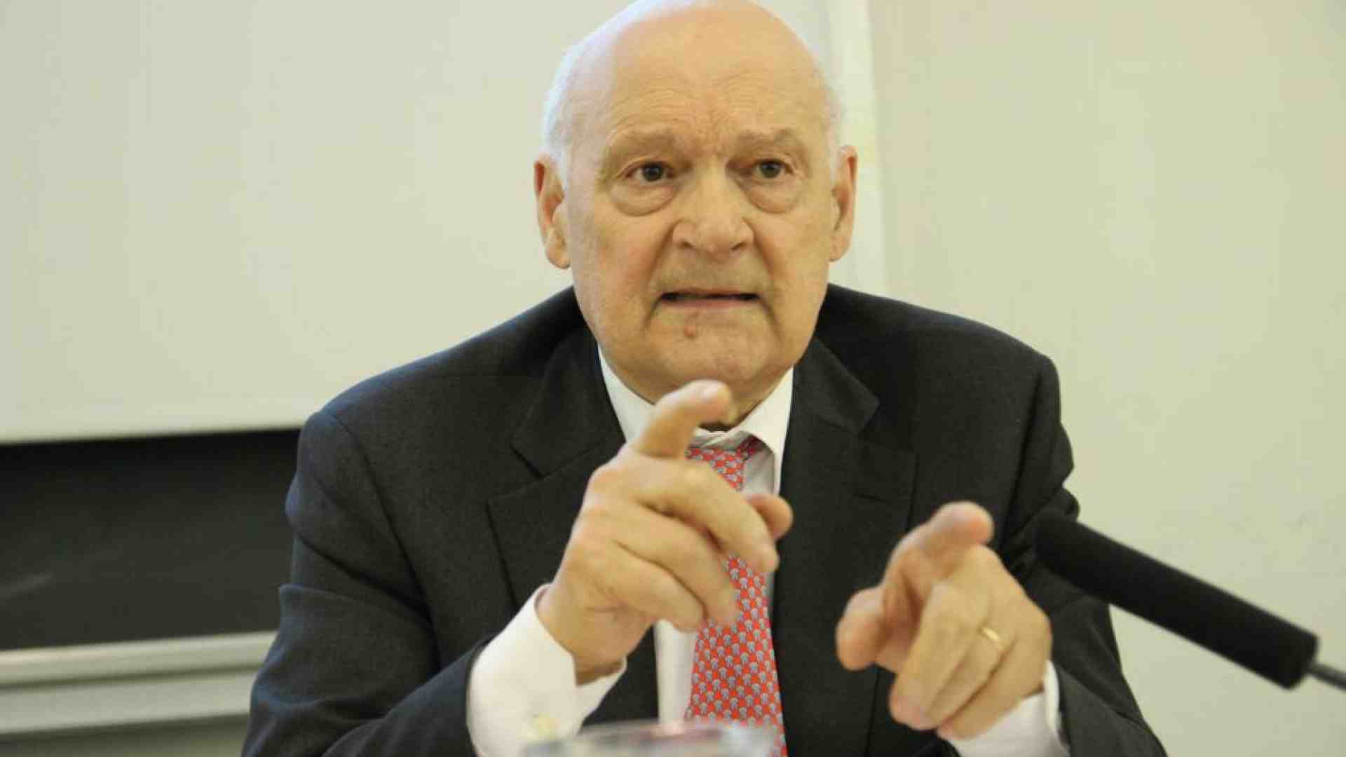 Immagine di Le violenze sugli ultimi? Zamagni: «È la stagione dell’odio sociale»