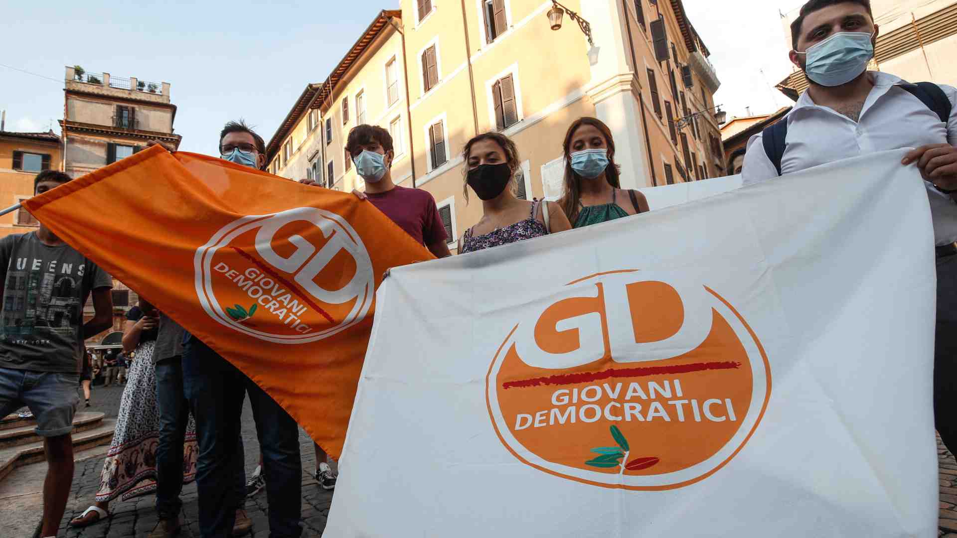 Immagine di Baby grane per Elly. I giovani dem vogliono il congresso e sono pronti a manifestare