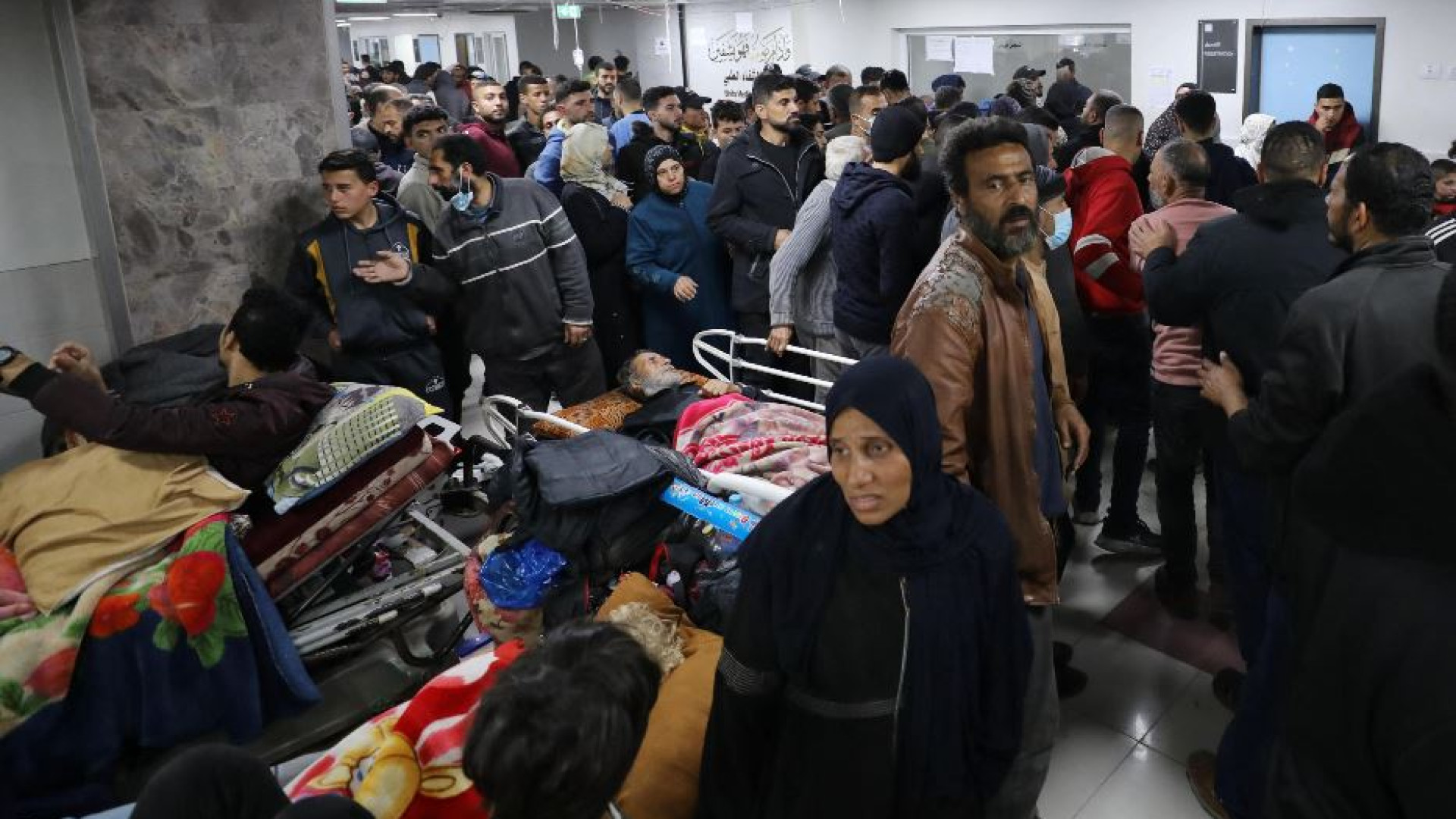 Immagine di «Spari sulla gente in fila per gli aiuti». Civili nel mirino a Khan Yunis
