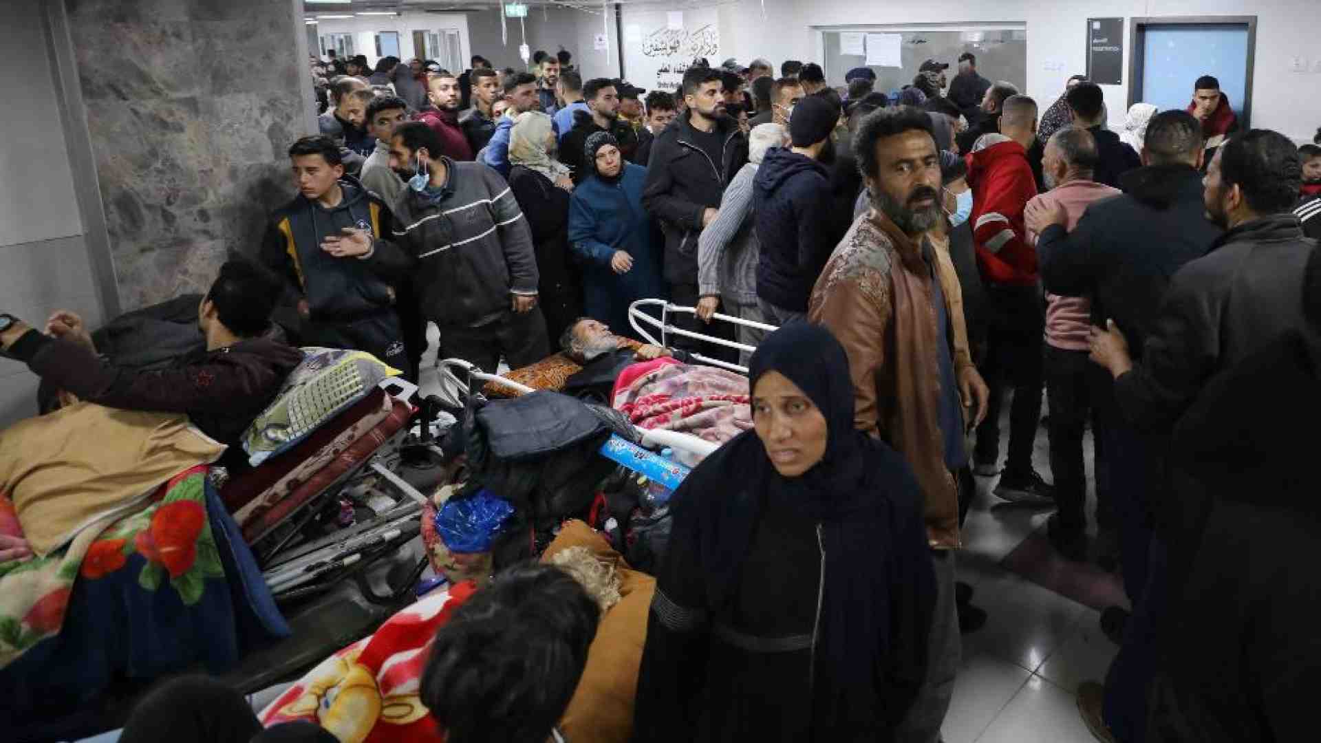 Immagine di «Spari sulla gente in fila per gli aiuti». Civili nel mirino a Khan Yunis