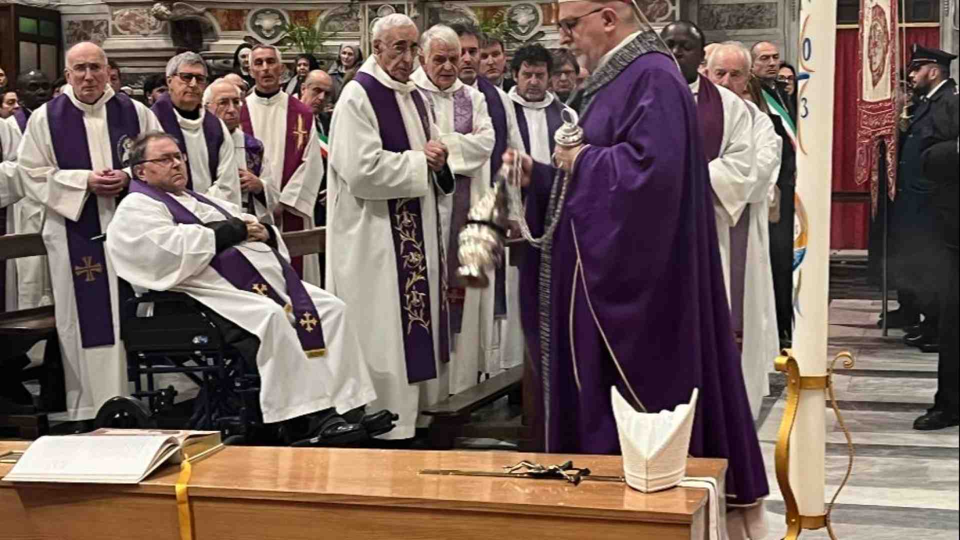 Immagine di Le esequie dell'emerito Tanasini, Devasini: «Un padre per la nostra diocesi»